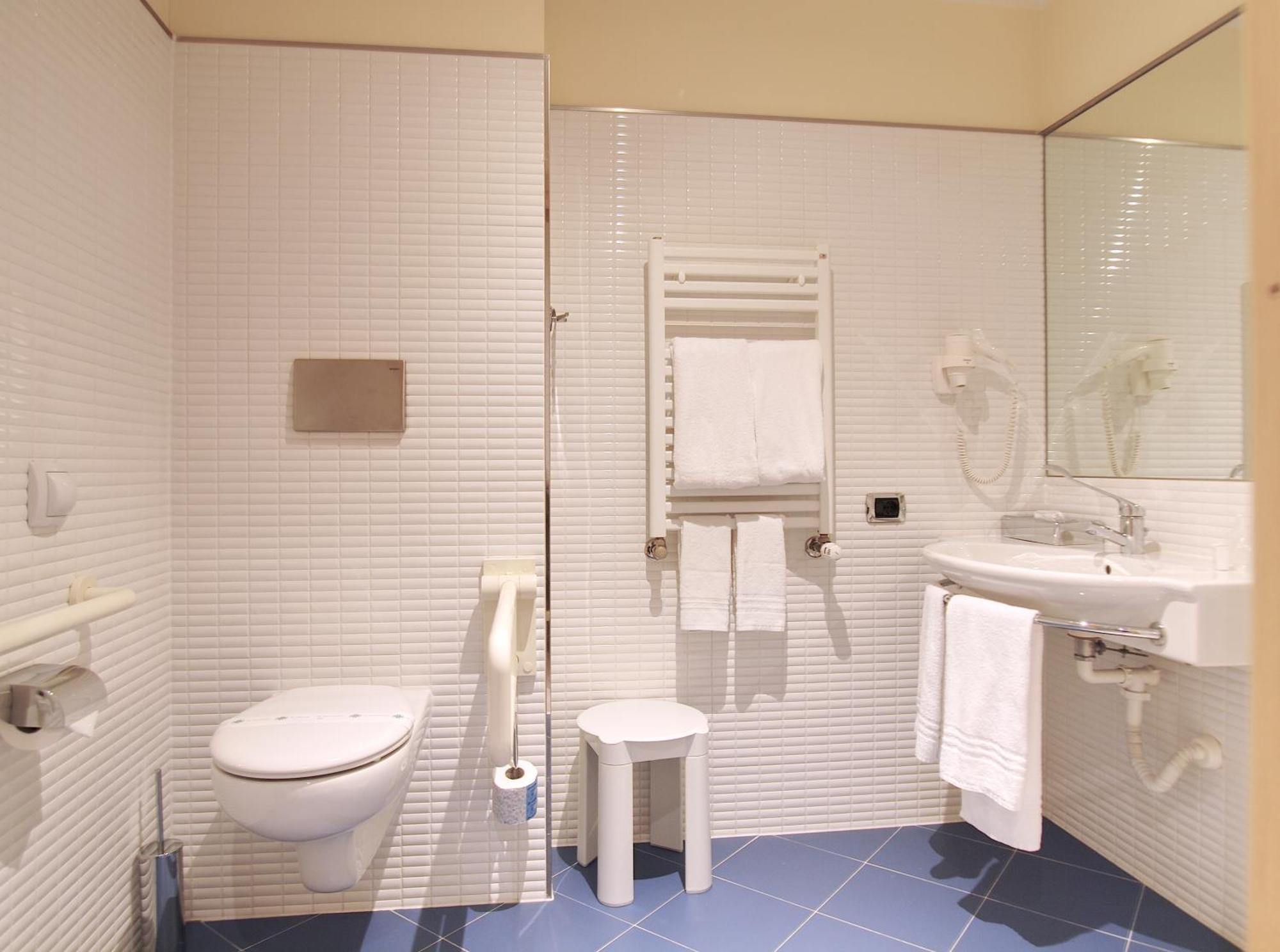Tower Hotel Malpensa Бусто Арсицио Екстериор снимка